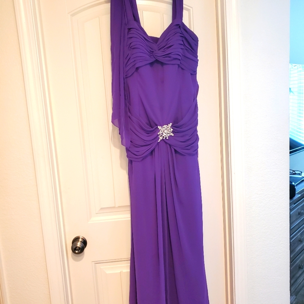 Gown dress